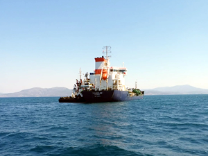 M/T T. CAROLINE Kuşadası açıklarında makine arızası yaşadı