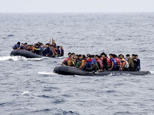 Sahil Güvenlik ekipleri Kuşadası'nda 34 göçmen yakaladı