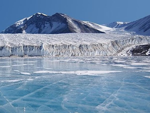 Antarktika'da gizli dağ ve vadiler keşfedildi