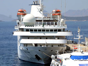 M/S Orient Queen, 195 yolcusuyla Bodrum'a yanaştı