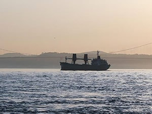 İstanbul Boğazı çift yönlü gemi geçişlerine açıldı