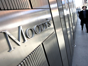 Moody's Türk şirketlerinin de kredi notlarını düşürdü