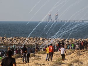 İsrail, Gazzeli aktivistlere mermiyle müdahale etti