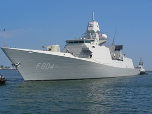 NATO, Suriye kıyılarındaki savaş gemilerini artırıyor