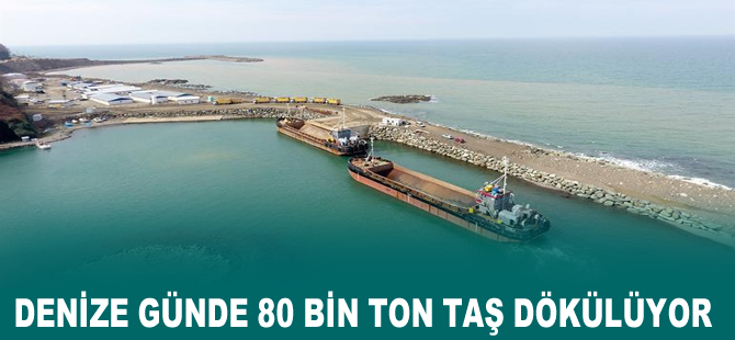 Denize günde 80 bin ton taş dökülüyor