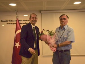 Kenan Yalavaç İMEAK Deniz Ticaret Odası İzmir Şubesi Meclis Başkanı seçildi