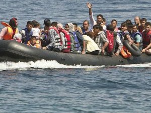 93 mülteci İzmir'de yakalandı