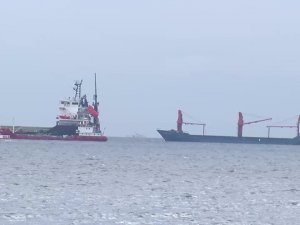 İstanbul Yenikapı açıklarında iki gemi çatıştı