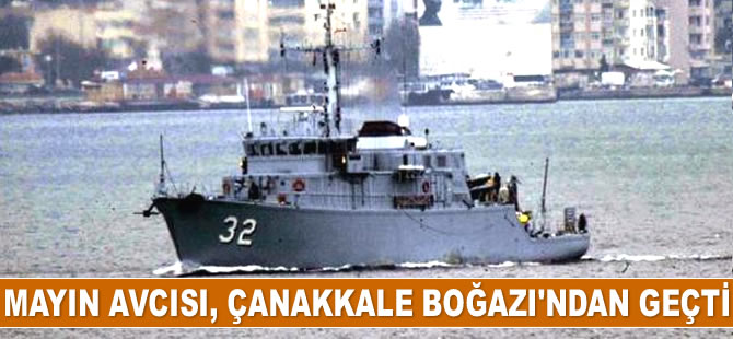 Bulgar mayın avcısı 'Tsibar' gemisi, Çanakkale Boğazı'ndan geçti