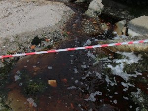 Tekirdağ’da kızıla boyanan bölgede denize girmek yasaklandı