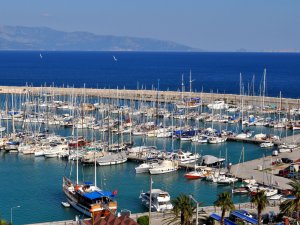 Setur Marinaları fiyat tarifelerinde TL’ye geçti