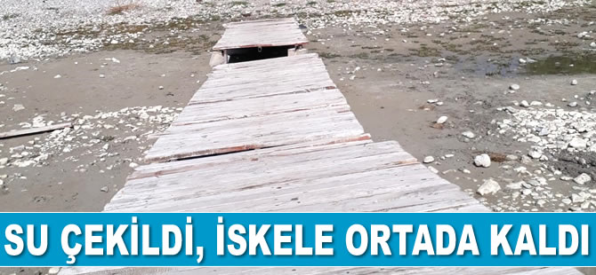 Taşevi Plajı'nda su çekildi, iskele ortada kaldı