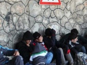 Hatay'da 28 kaçak göçmen yakalandı