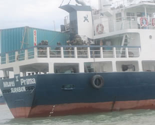 Endonezya'da "Multi Prima I" adlı kuru yük gemisi battı: 7 kişi kayıp