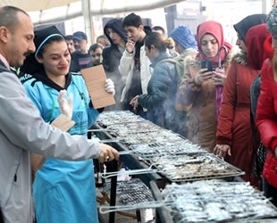 Rize'de 4. Hamsi Festivali düzenlendi