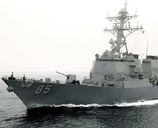 'USS McCampbel’ destroyeri Rusya'ya gözdağı verdi