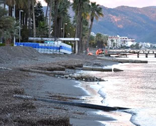 Marmaris'te deniz 20 metre çekildi, vatandaşlar paniğe kapıldı