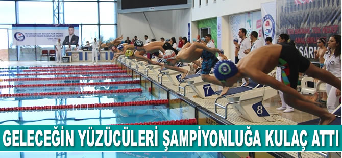 Geleceğin yüzücüleri Trabzon'da şampiyonluğa kulaç attı