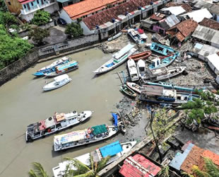 Endonezya'da tsunami mağduru balıkçılar, zor günler geçiriyor