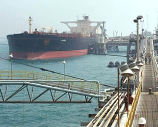 İran, 3 milyon varil petrolü 'borsa'da satacak