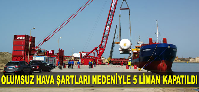 Mısır'da olumsuz hava şartları nedeniyle 5 liman kapatıldı