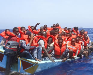 İspanya, yeni yılda 400 kaçak göçmeni kurtardı
