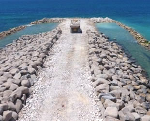 İsrail'in deniz duvarının inşası tamamlandı