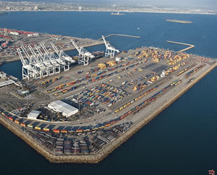 İran, üç stratejik liman için yatırım sözleşmesi imzaladı