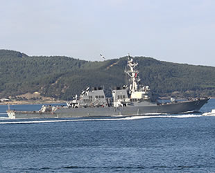 ‘USS Donald Cook’ isimli savaş gemisi, Boğaz’dan geçti