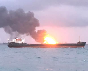 Kerç Boğazı’nda yanan gemilerden kurtarılan 8 Türk’ün isimleri belli oldu