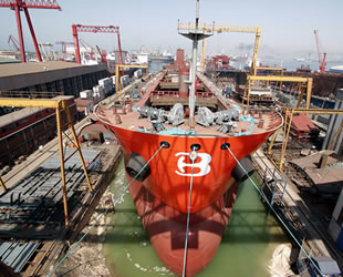 Gemi inşa sektörünün teminat sorunu çözülecek