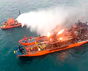 Kerç Boğazı'nda kurtarılan 8 Türk denizci Türkiye’ye gönderildi