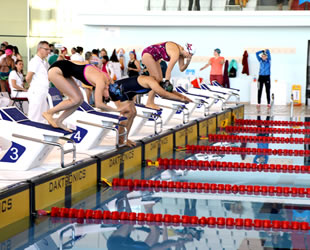 Uluslararası Masterlar Kış Yüzme Şampiyonası başladı