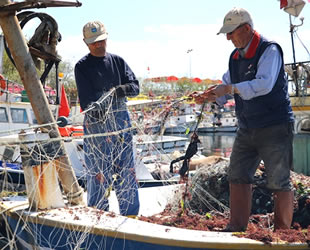 Gurbetteki balıkçılar eve erken dönüyor