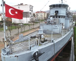 TCG Yarhisar Müze Gemisi'ni 216 bin 77 kişi ziyaret etti