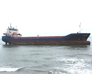 Kandıra'da karaya oturan ‘FEHN LYRA’ isimli kargo gemisi kurtarıldı