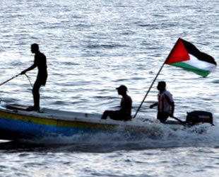 İsrail, Filistinli iki balıkçıyı gözaltına aldı