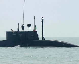 İran, denizaltından füze fırlatma testleri yapacak