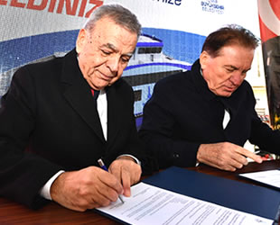İzmir Büyükşehir Belediyesi, iki yeni arabalı vapur alım sözleşmesi imzaladı