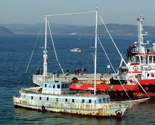 Çanakkale Boğazı'nda hayalet tekne alarmı verildi