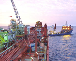 Suudi Arabistan ve Kuveyt petrol üretimini artıracak