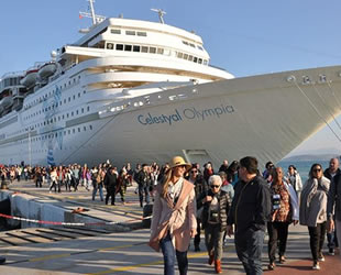 Celestyal Olympia, Ege Port Limanı'na demirledi