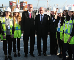 Çanakkale Köprüsü'nün çelik şaftları kesonlara yerleştirildi