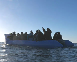 İtalya'nın düzensiz göçmen kararı tartışma yarattı