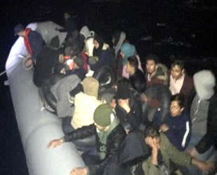 İzmir'de 56 kaçak göçmen yakalandı