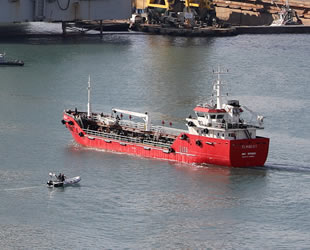 Libya'da kaçırılan ‘ELHİBLU 1’ isimli tanker, Wharf Limanı’na yanaştı