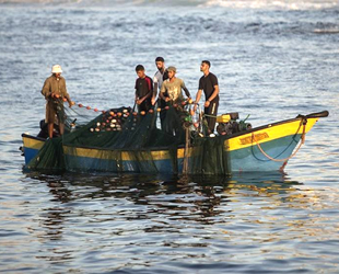 Gazzeli balıkçıların avlanma mesafesi 15 mile çıkarıldı