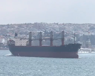 İstanbul Boğazı’nda pervanesi suya batmayan M/V IDIL isimli gemi, paniğe neden oldu