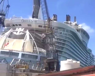 ‘Oasis of the Seas’ isimli yolcu gemisinin üzerine vinç devrildi: 8 yaralı