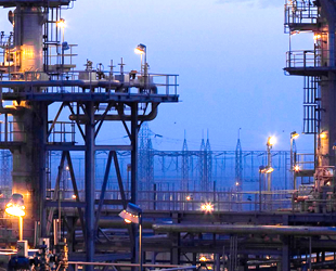 Suudi Arabistan’ın en büyük petrol sahasında üretim azaldı